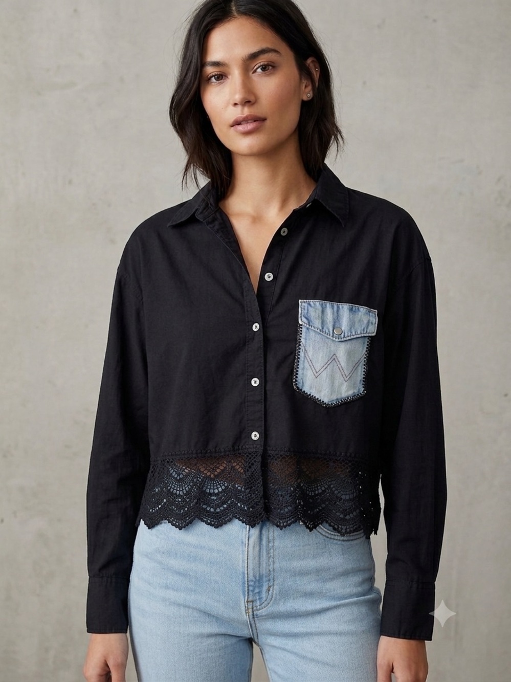 Tricia Fix Black Button-Front Lace Hem Shirt with Denim Pocket ptp 23”